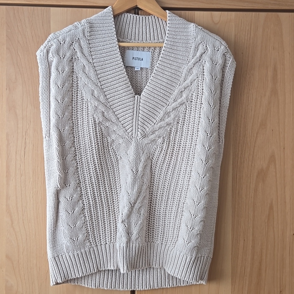 Pistole Kiran Neutral Oversize Cable Knit V-Neck Sweater, XS, VGUC, Casual Chic
